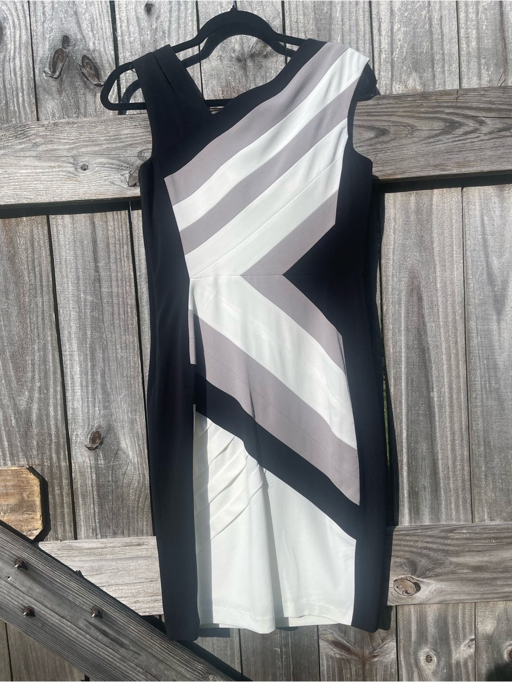 Jax Black & White One-Shoulder Chevron Sheath Dress